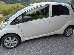 Peugeot Ion