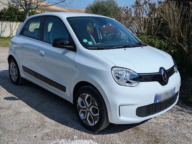 RENAULT TWINGO III (2) E-TECH "EQUILIBRE" 22 KWH 2022 - 8.500km
